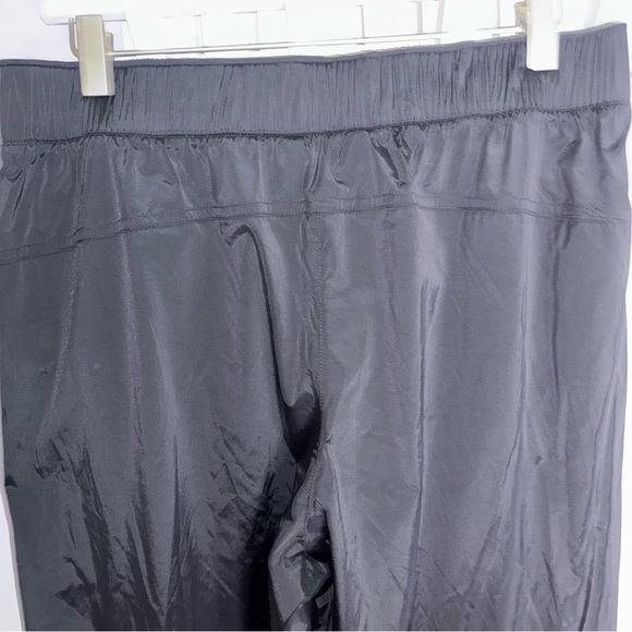 Athleta NEW Rise black nylon stretch loose fit track pants bungee hem sz Medium - Picture 7 of 11